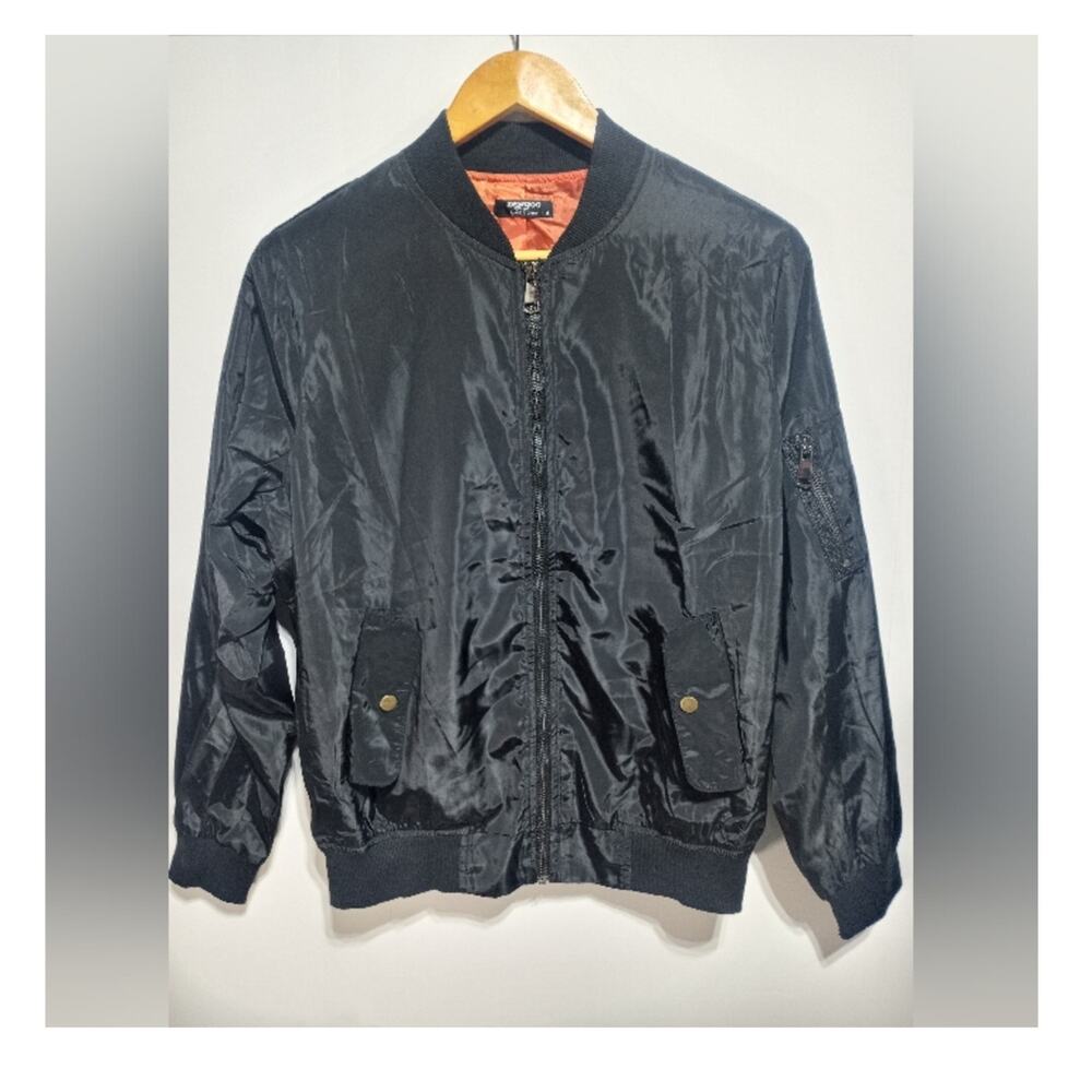 Zeagoo Woman's Black Zip Up Lightweight Bomber Jacket Size Medium